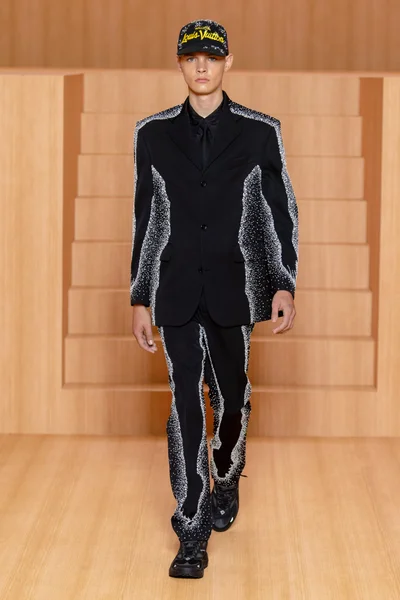 Look 54